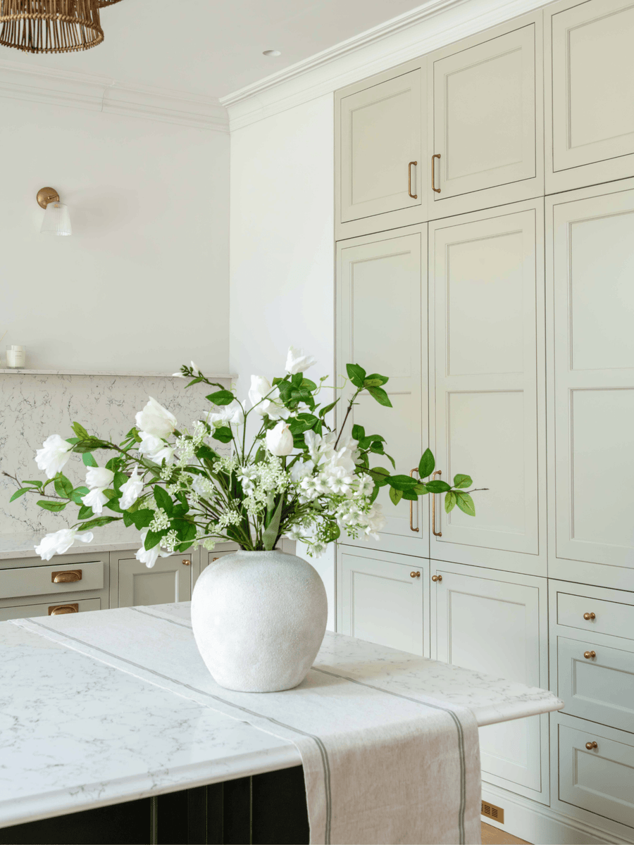 Faux Arrangement - Tulip & Agapanthus White