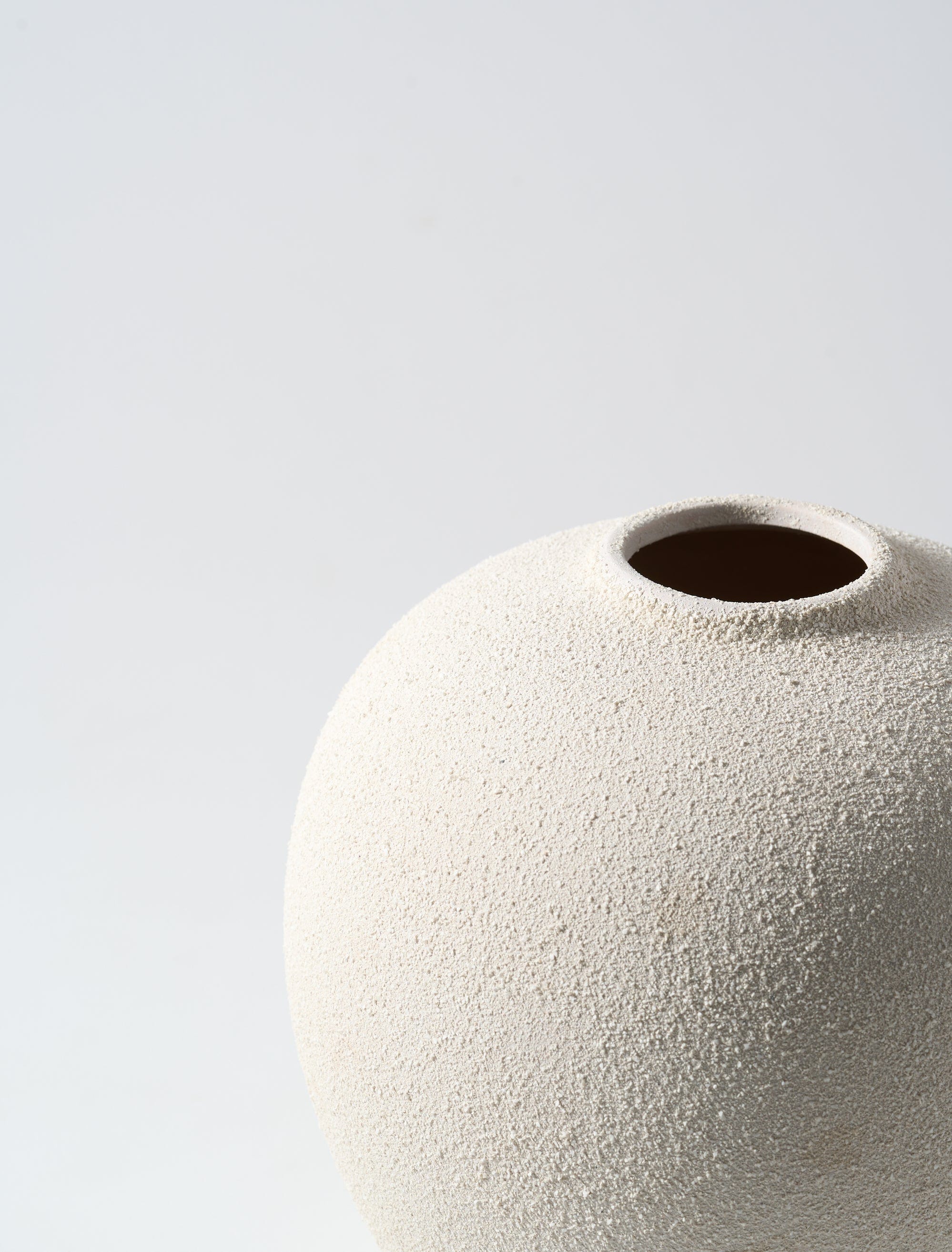 Zoe Ceramic Vase - Beige