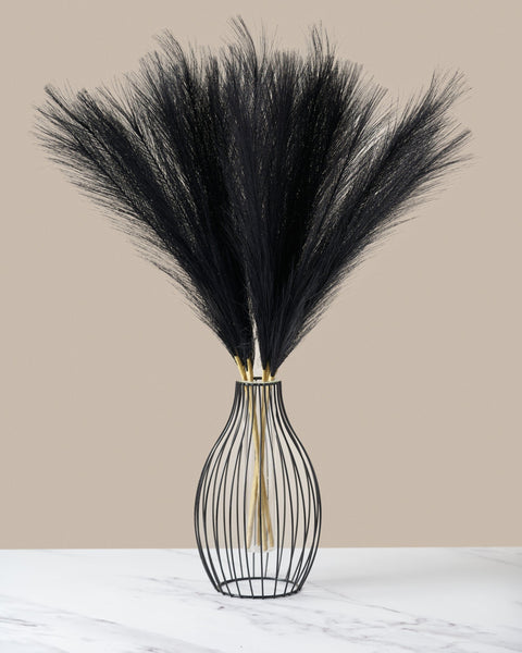 Faux Pampas Grass - Black (5 Stems)