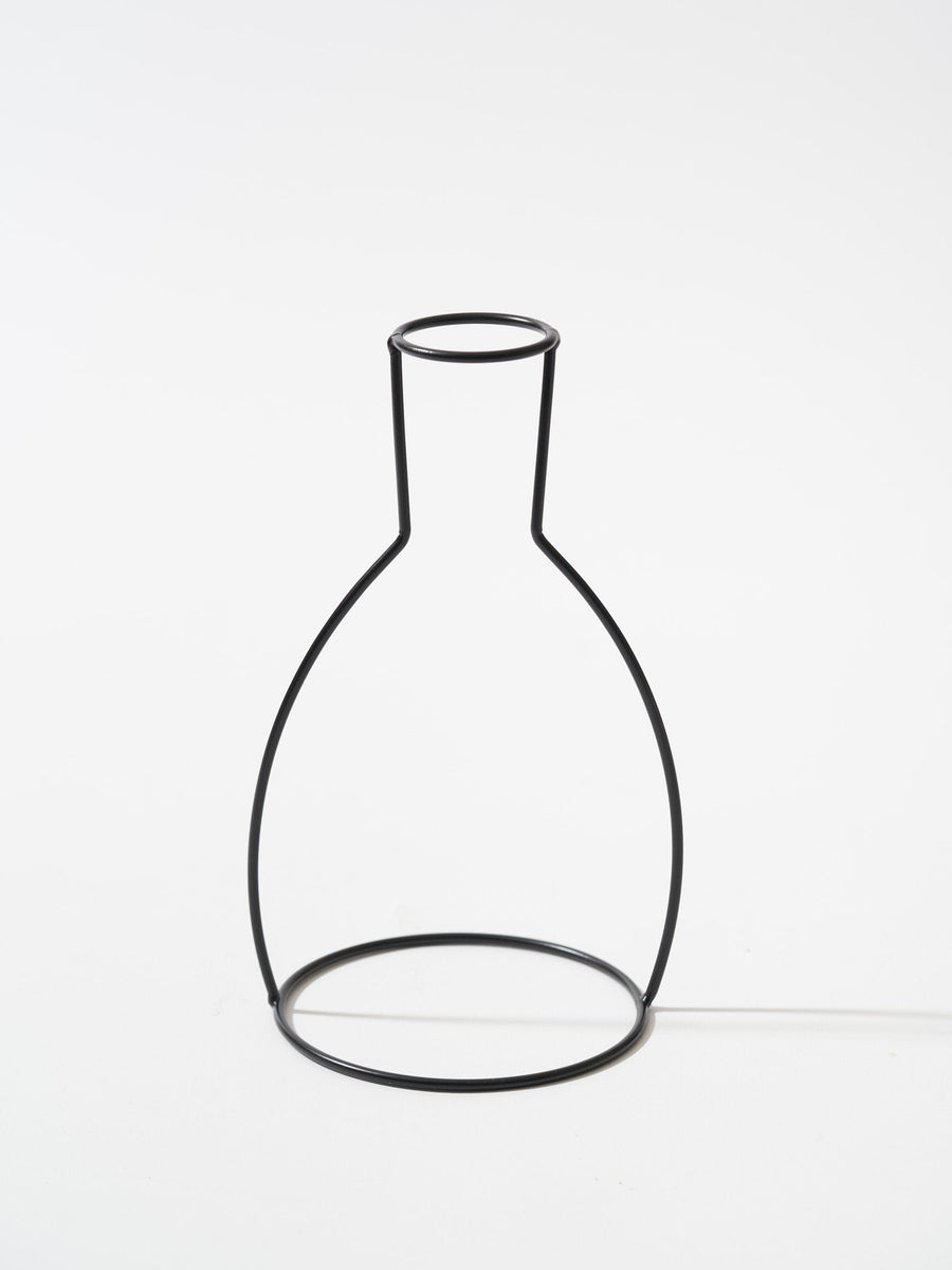 Outline Vase no2 - Black