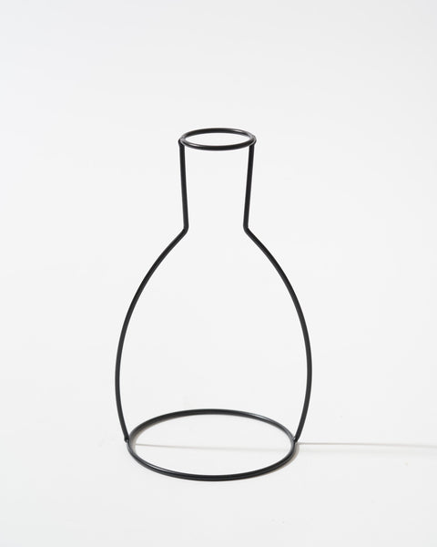 Outline Vase no2 - Black