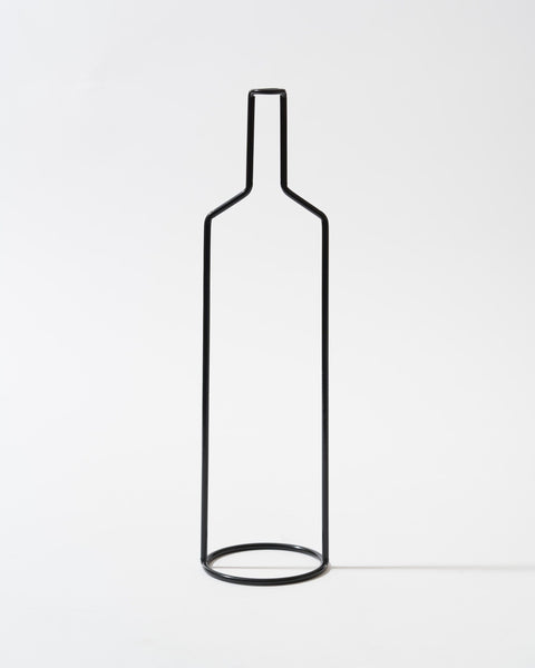 Tall Black Outline Vase no1